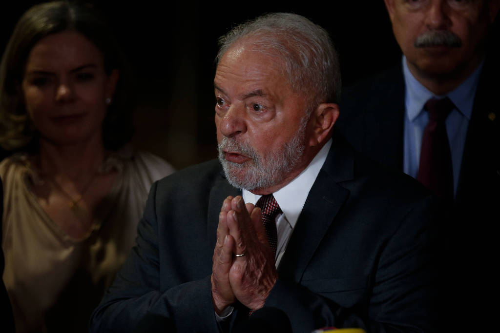 Lula busca acomodar base em meio à pressão de partidos por ministérios